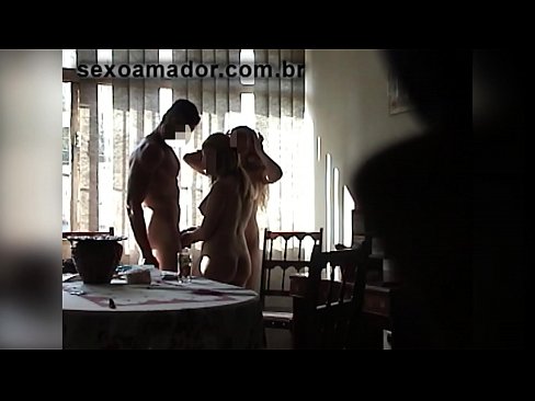 ❤️ Le amiche del sesso invitano un uomo gigante e una cosa a tre con lui ❤️ Pornoal it.fullsexmovs.ru ☑